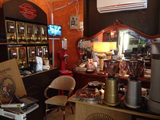 Ferroni Coffee Roasting